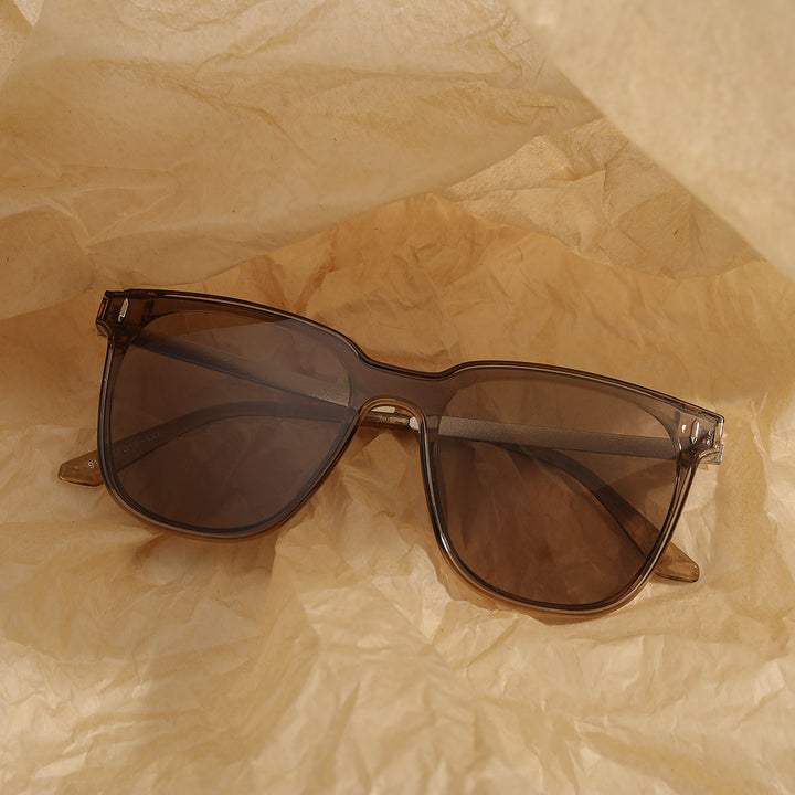 Ladies fashionable sunglasses with high-quality frame and innovative design Stornfield