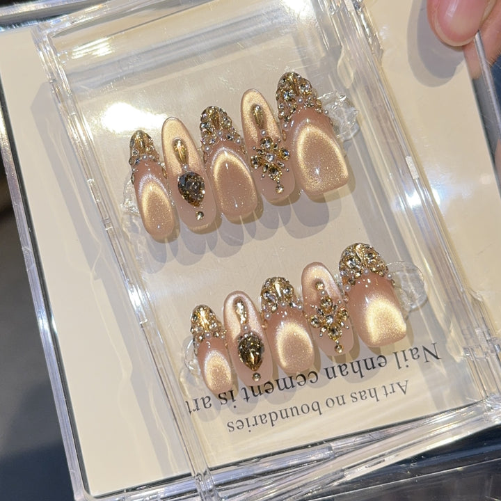 Glamorous artificial nails with glitter details Stornfield