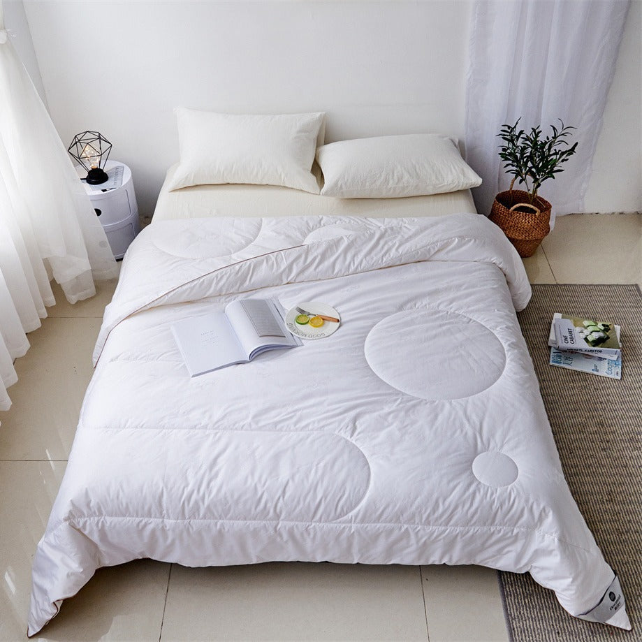 Lightweight Hypoallergenic Down-Alternative Comforter with Circular Quilted Pattern