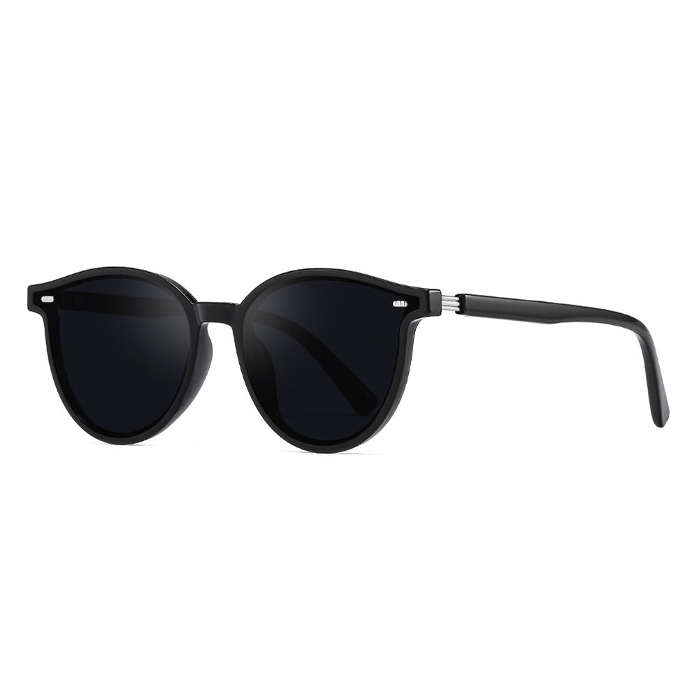 Ladies Fashion Sunglasses in Elegant Plastic Design Stornfield