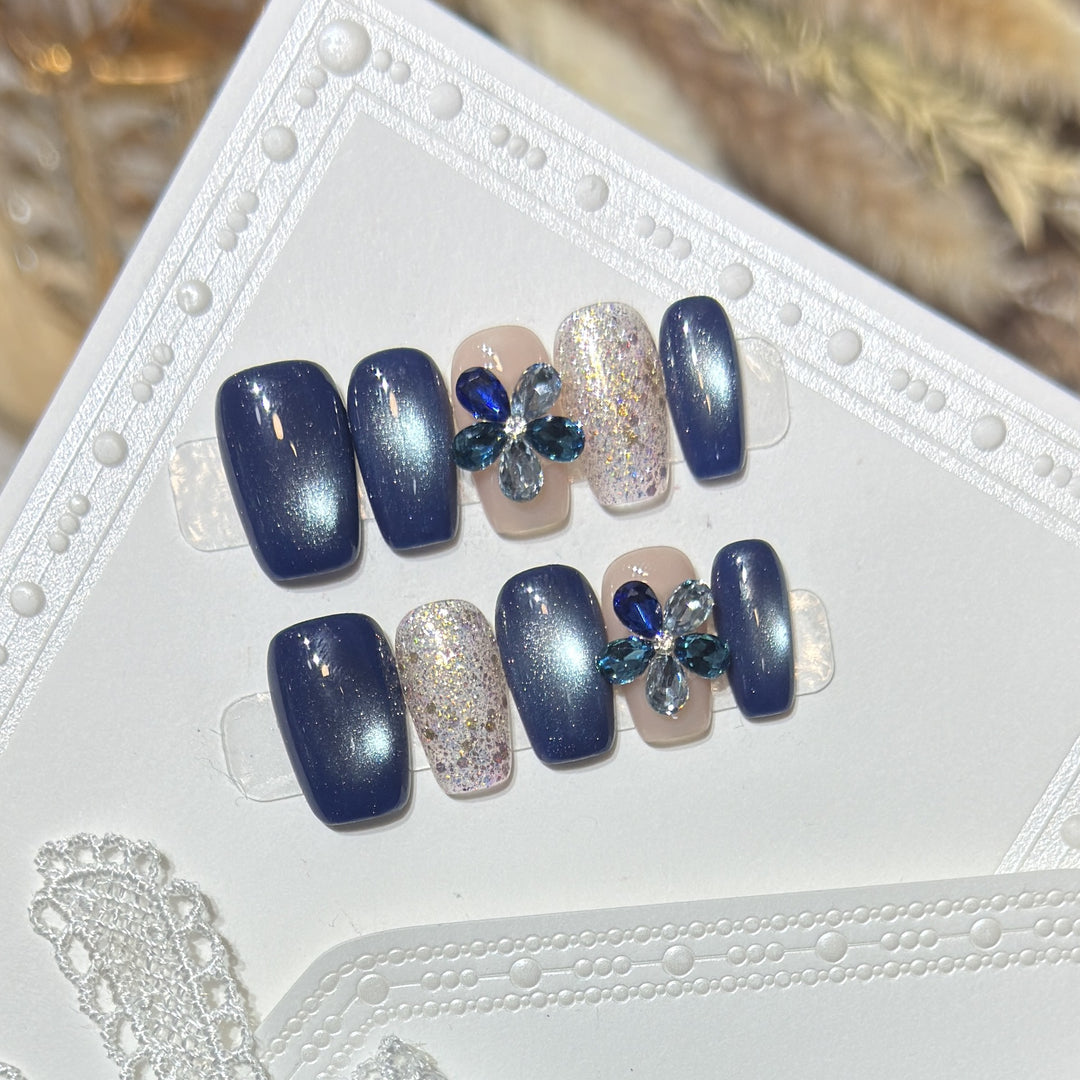 Elegant Floral Press-On Nail Set with Gemstone Accents Stornfield
