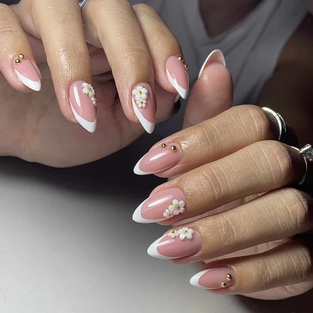Artificial nail set with elegant floral accents and glitter Stornfield