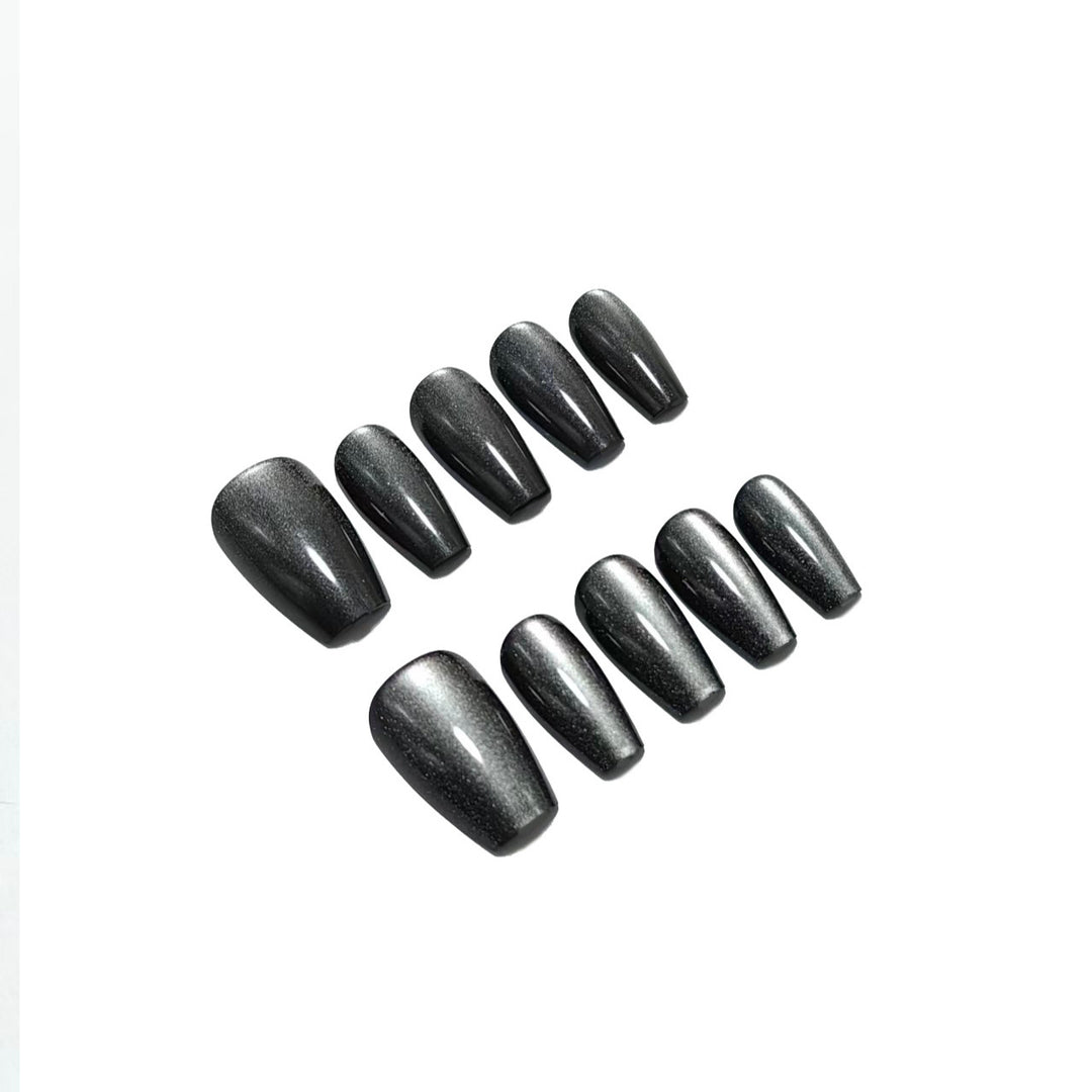 Artificial Nails in Elegant High Gloss Design Stornfield