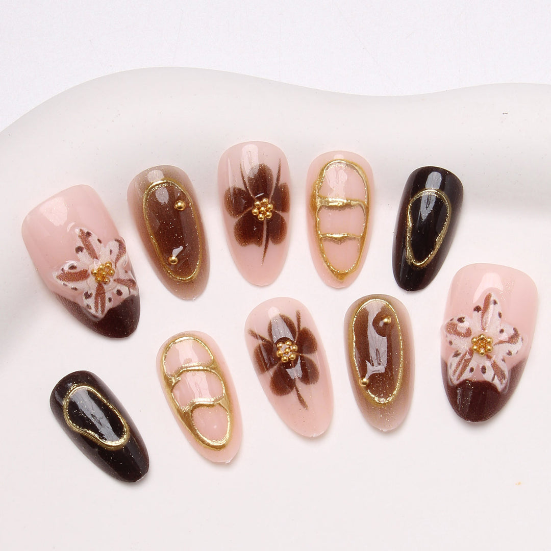 Artistic Floral Nail Art Press-On Set Stornfield