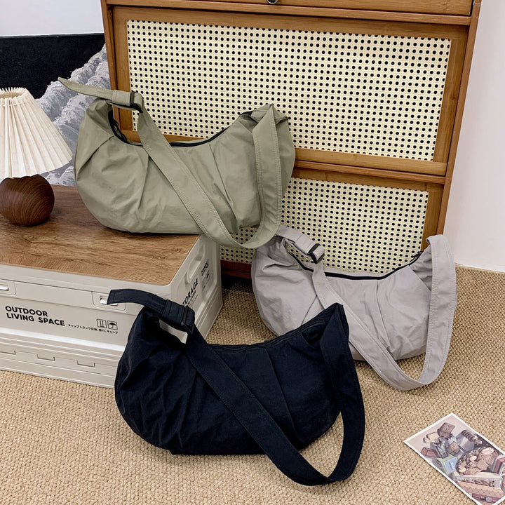 Fashionable shoulder bag with adjustable shoulder strap and practical design Stornfield