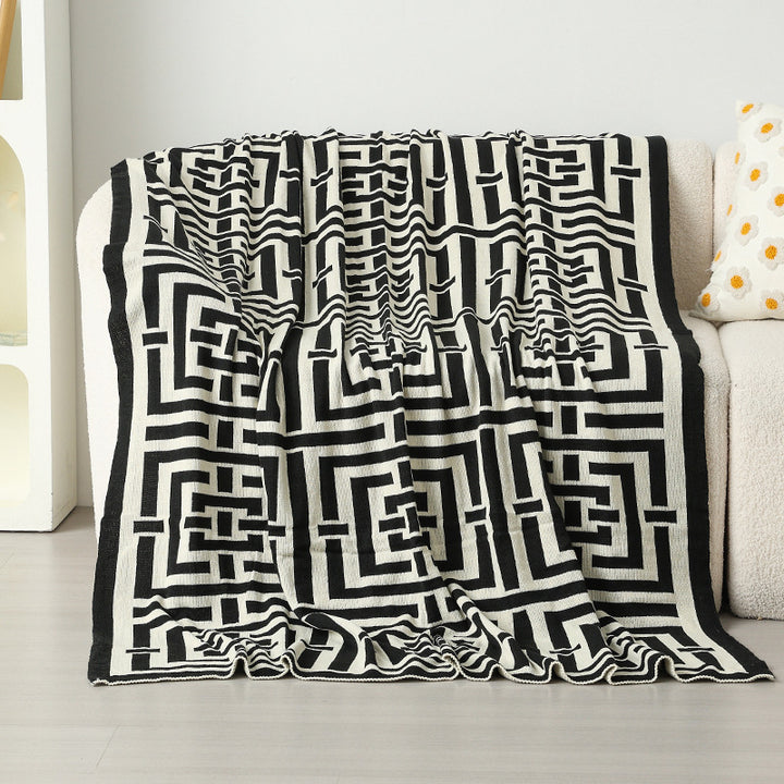 Women's decorative comfort blanket in modern geometric design Stornfield