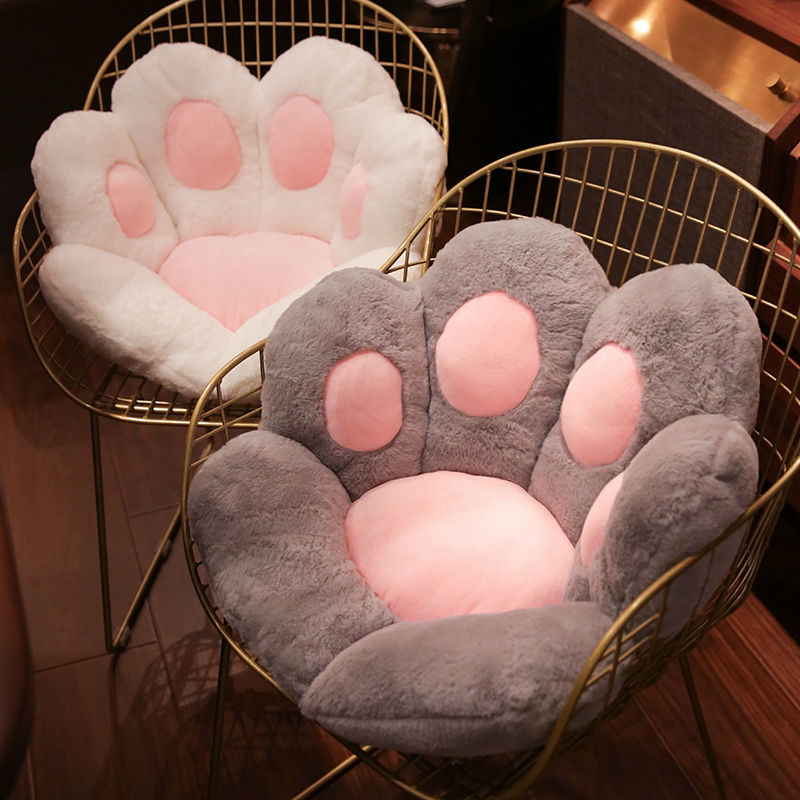 Plush seat cushion in paw shape Stornfield