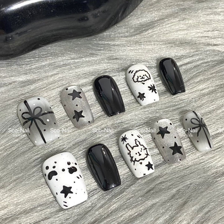 Nail art with creative Christmas design