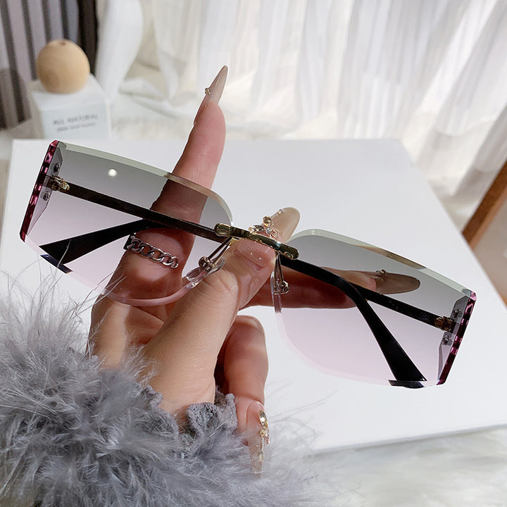 Women elegant sunglasses with high-quality geometric design Stornfield