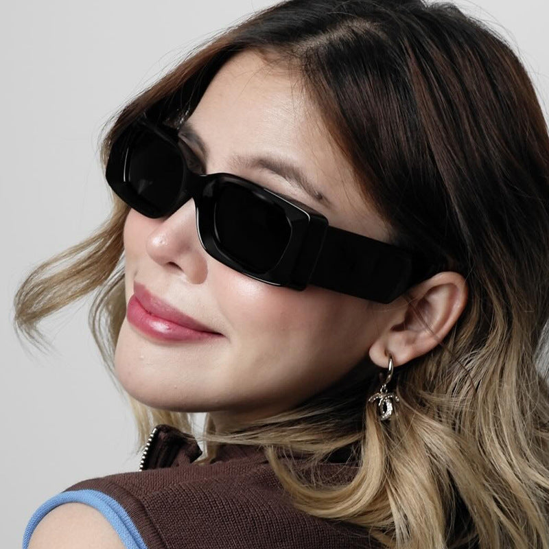 Women's fashionable square sunglasses with transparent frame and protective UV filter Stornfield