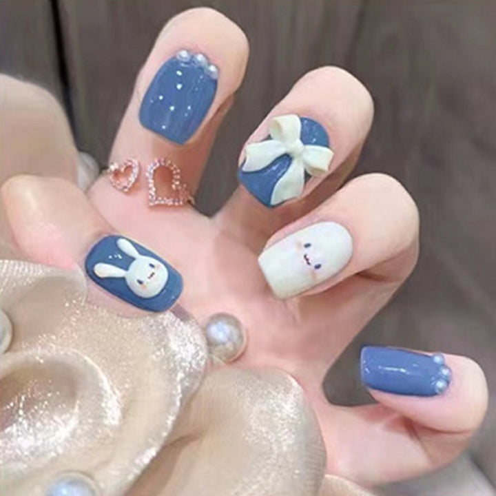 Artificial nail set with cute 3D design and luxurious decorations Stornfield