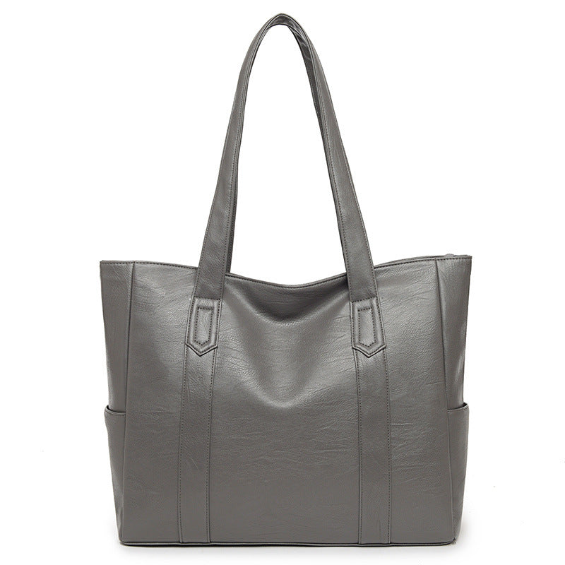 Stylish and Spacious Leather Bag Stornfield