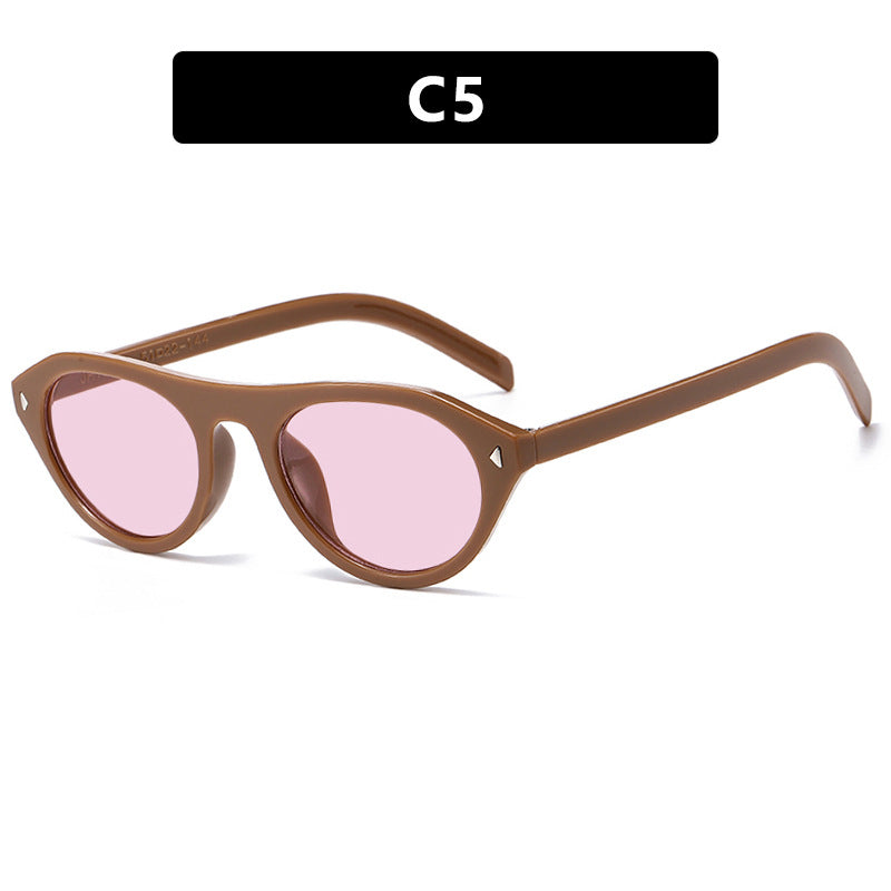 Women's fashionable sunglasses with curved frame and protective UV filter Stornfield