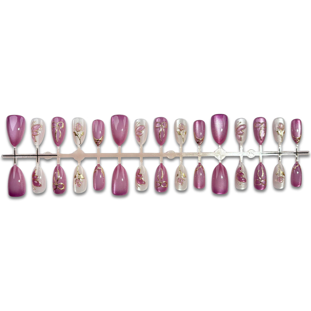 Elegant Floral Design Press-On Nail Set