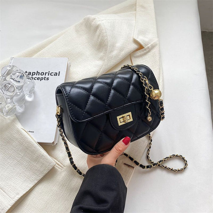 Quilted Elegance Shoulder Bag Stornfield