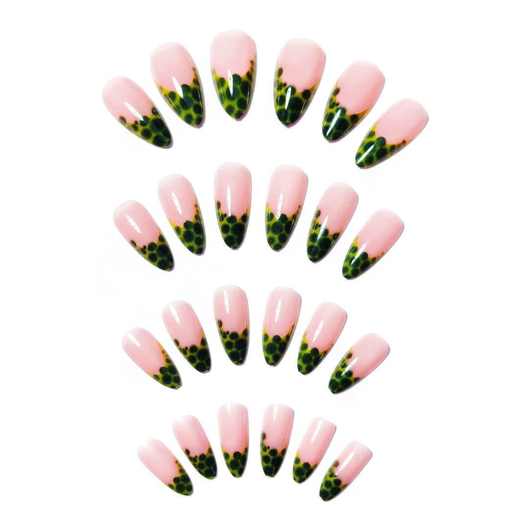 Artificial nails with Creative Leaf Design Stornfield