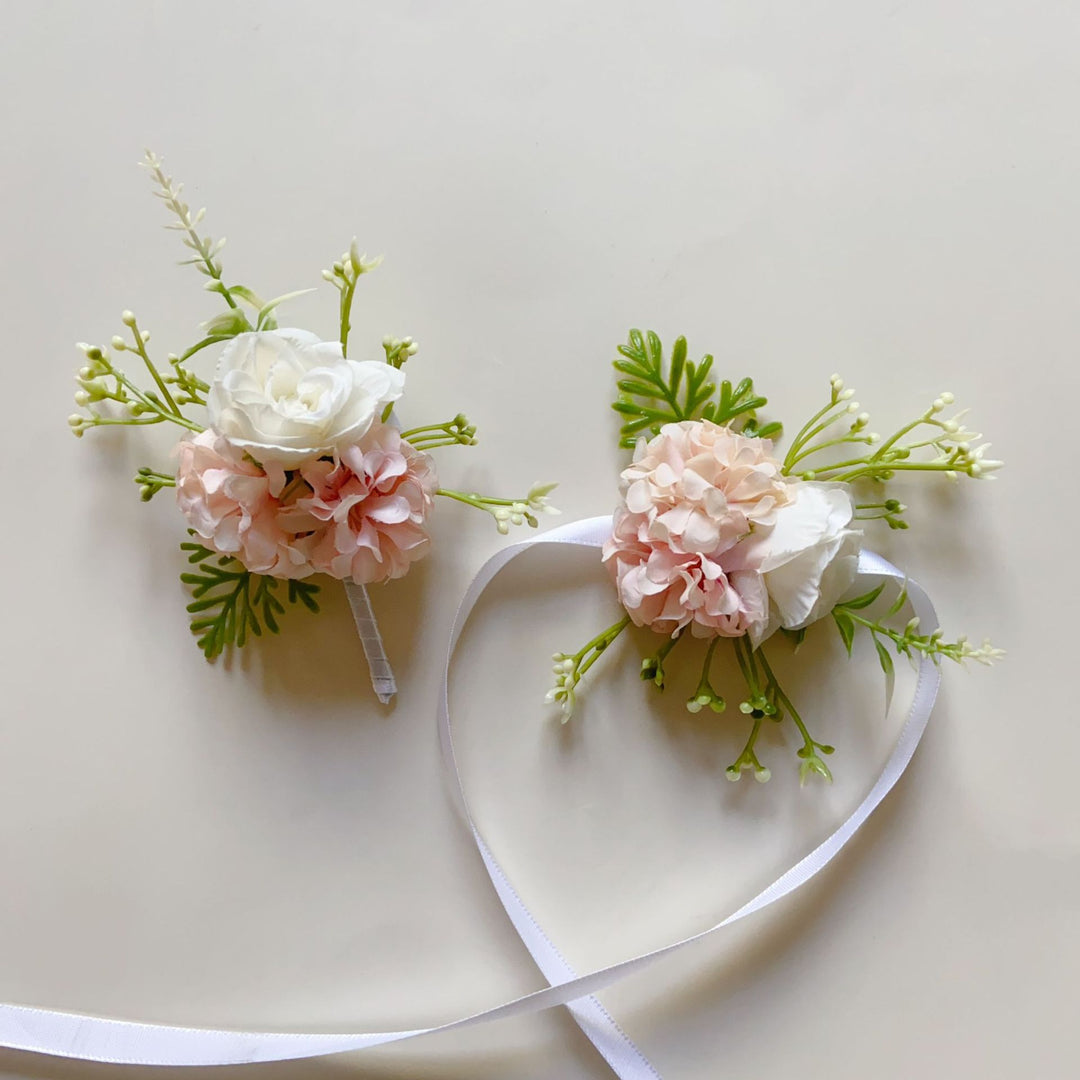 Elegant Floral Lapel Corsage