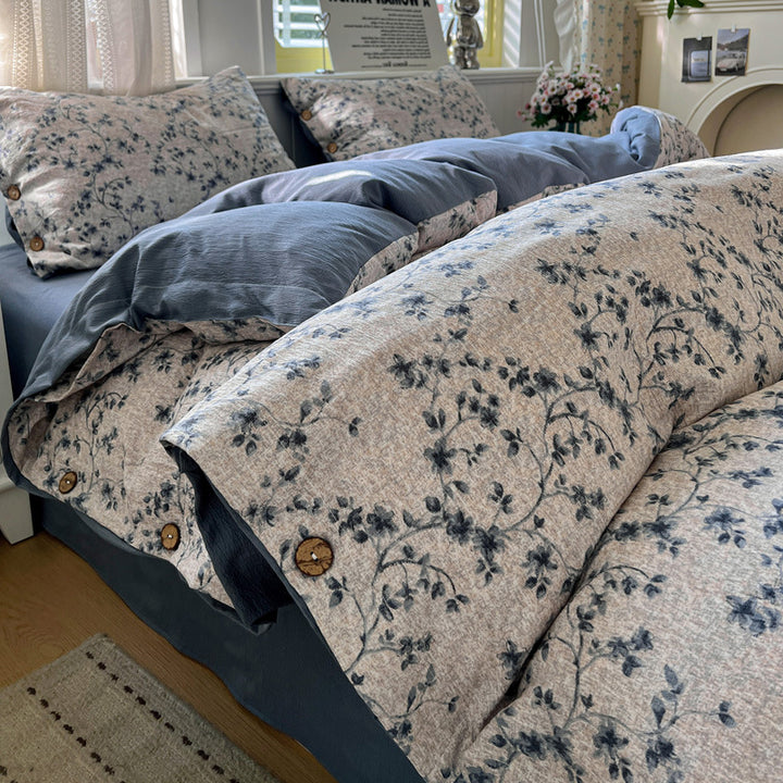 Floral Patterned Premium Bedspread