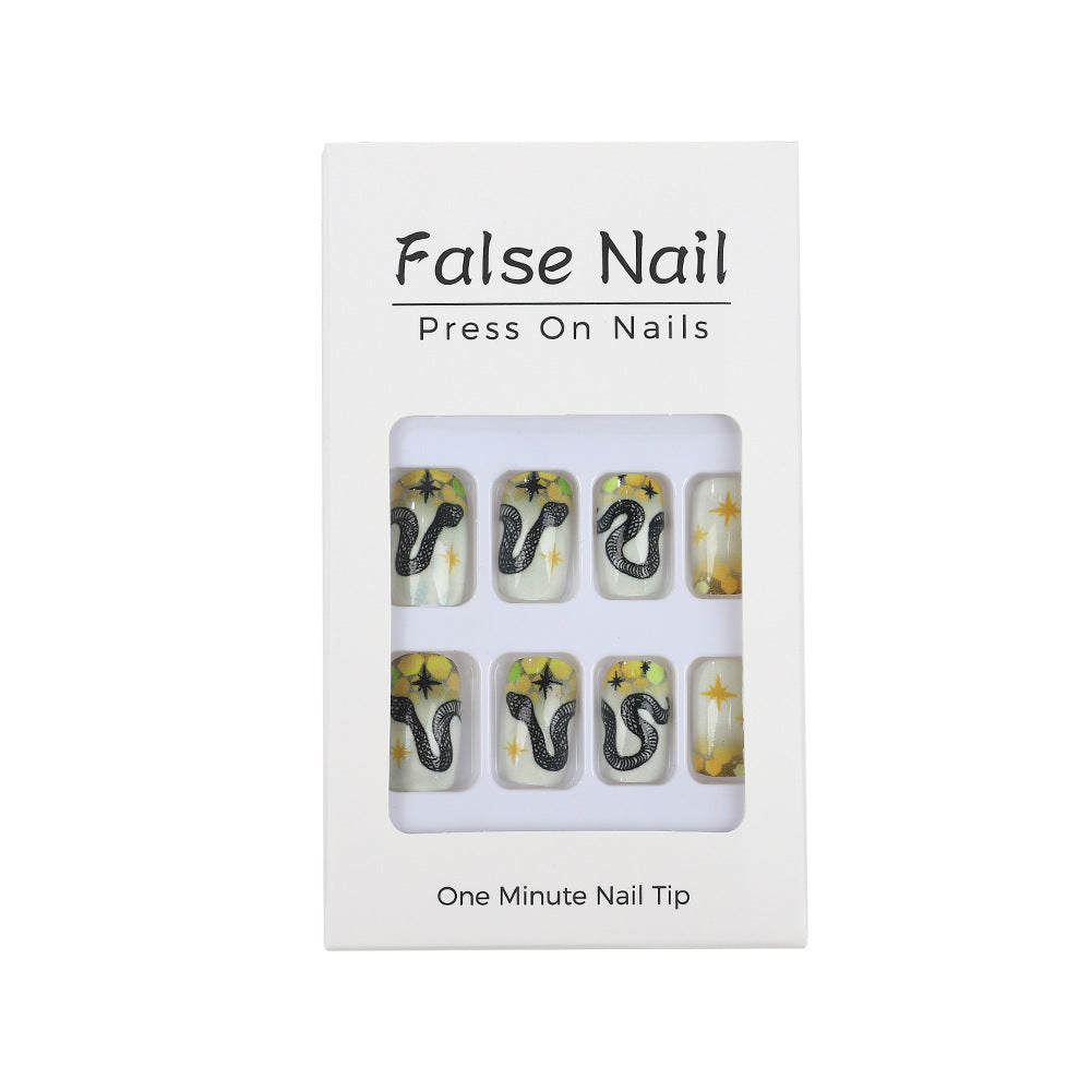 Artistic snake pattern artificial nails Stornfield