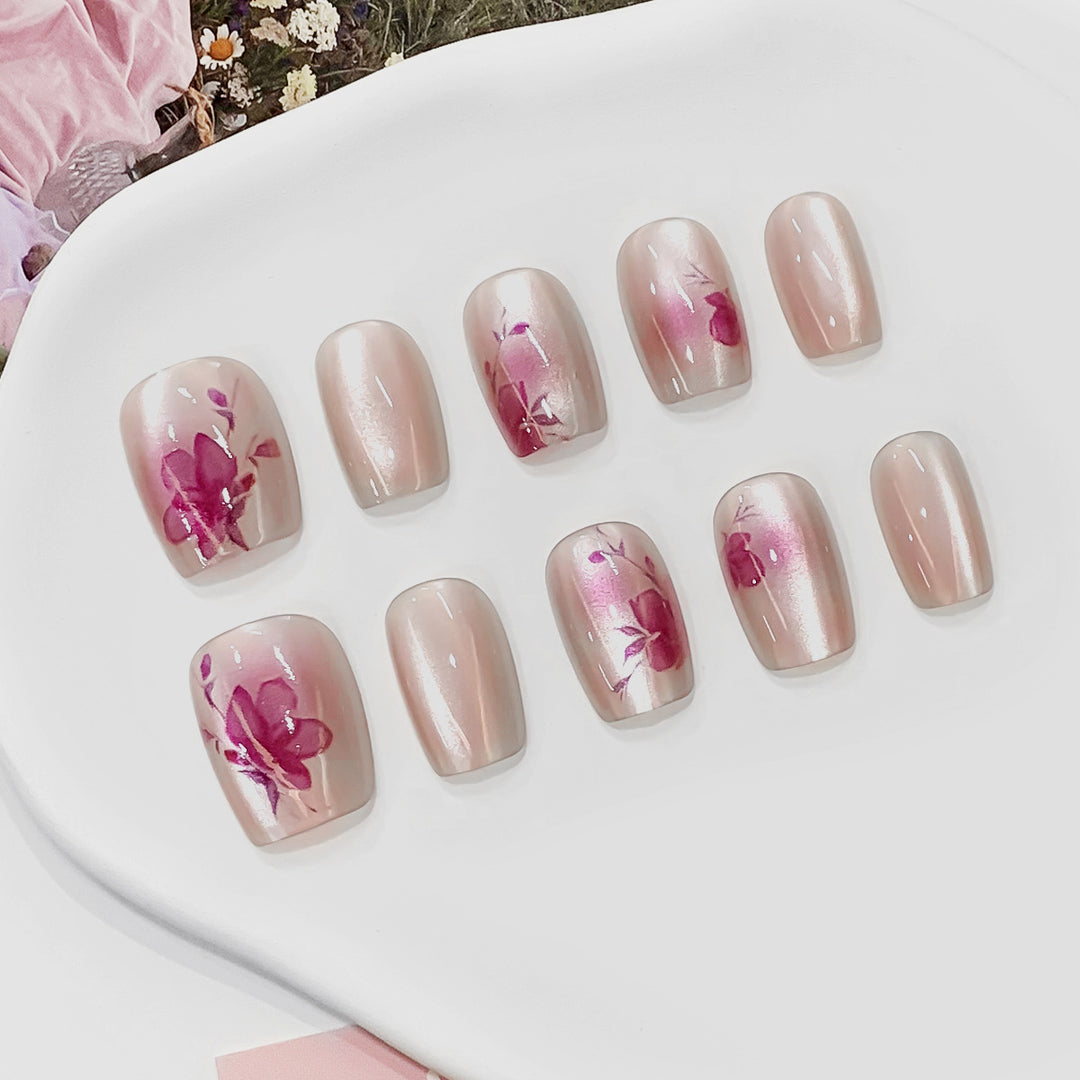 Artificial nail tips with floral accents Stornfield