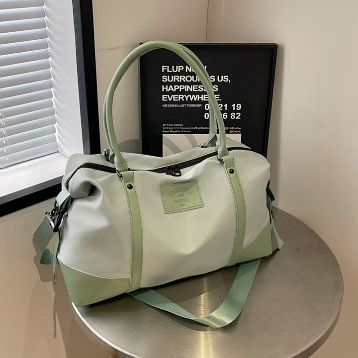 Sporty travel bag with comfortable compartments Stornfield