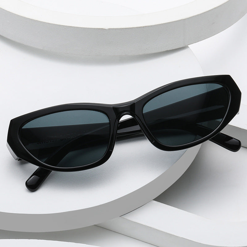 Women's stylish geometric sunglasses in modern design Stornfield