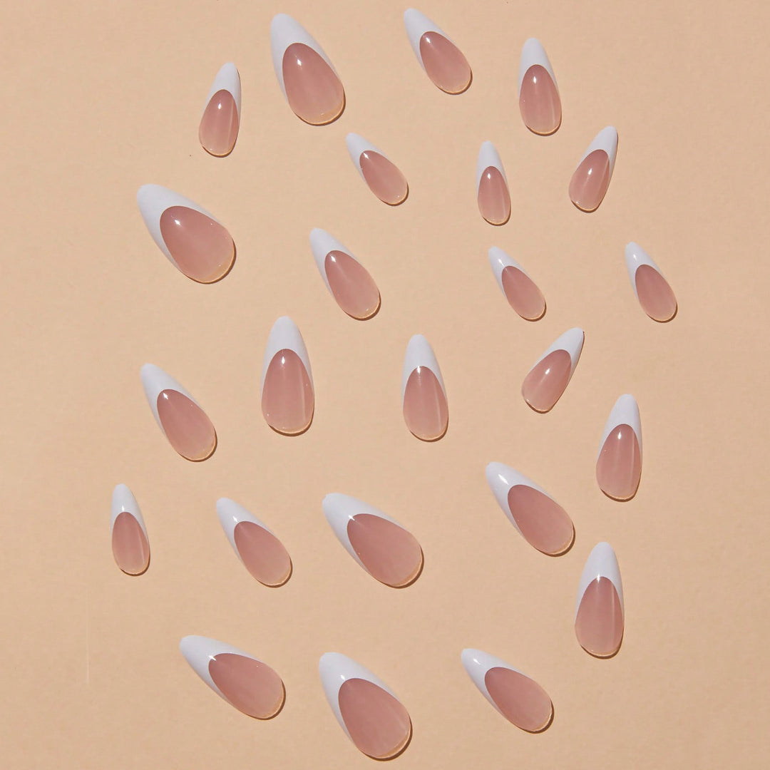 Artificial nail set with elegant pointed shapes Stornfield