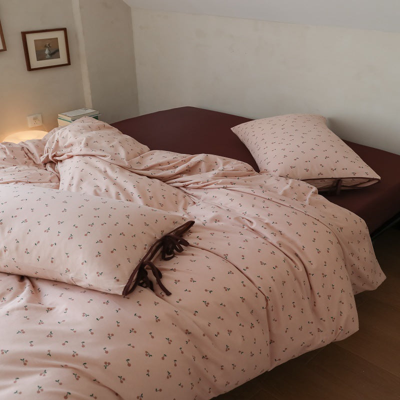 Duvet Cover Set with Tie-Closure Pillowcases and Fitted Sheet