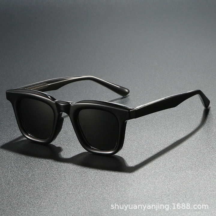 Women's fashionable sunglasses in modern square design with high UV protection Stornfield