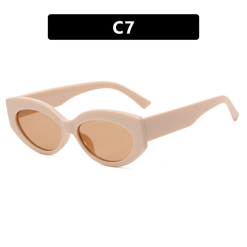Women Cat-Eye Sunglasses in stylish plastic design Stornfield