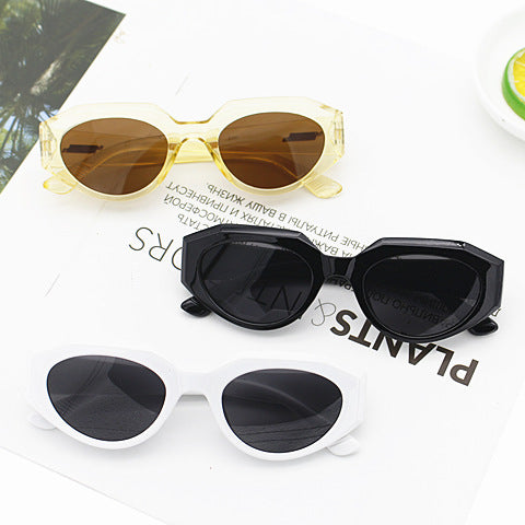 Ladies Fashion Vintage Sunglasses in Distinctive Design Stornfield