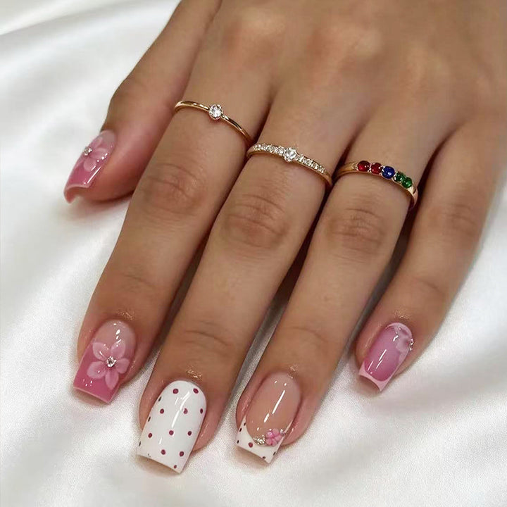 Floral Embellished Press-On Nail Set Stornfield