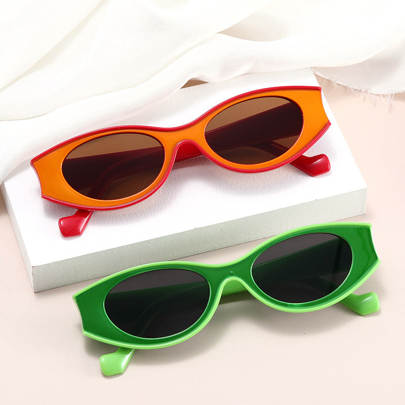 Women's Cat-Eye Sunglasses with Contrasting Frame Design Stornfield