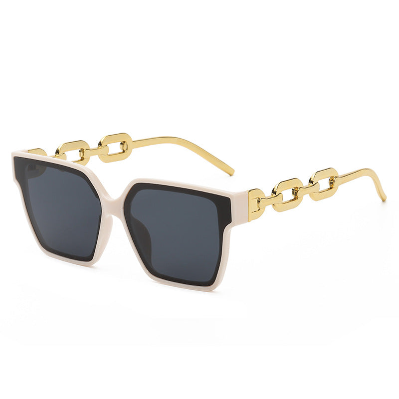 Women Oversized Fashion Sunglasses with Exceptional Chain Design Stornfield
