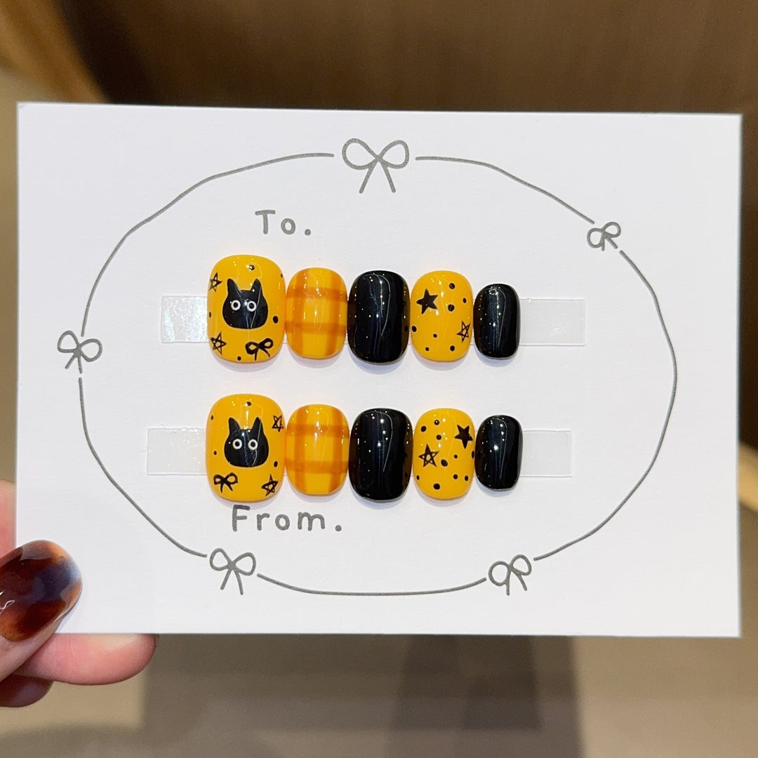 Creative Nail Art with Halloween Motif Stornfield