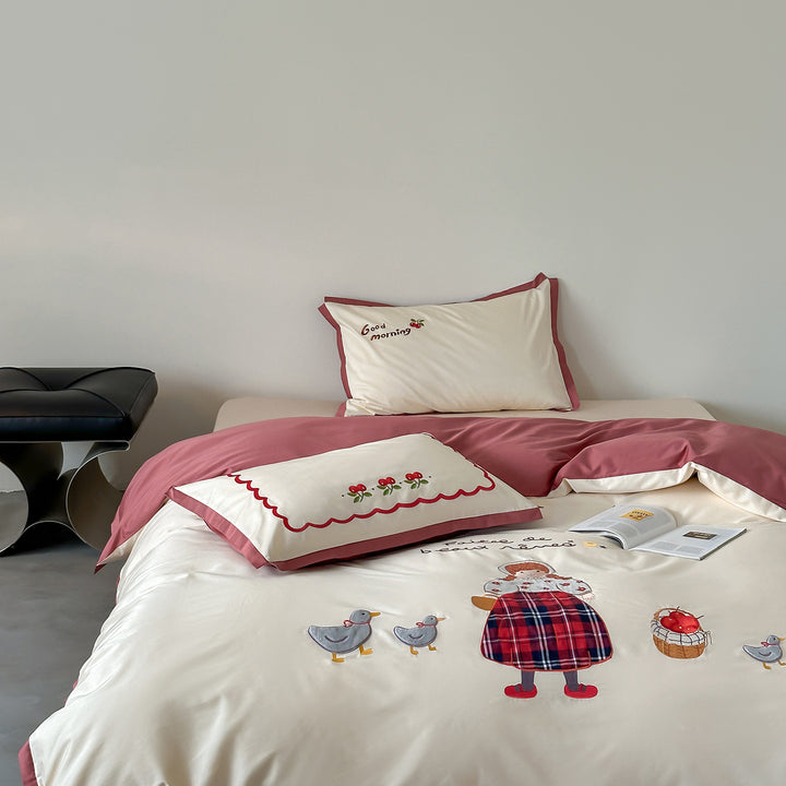Children's bedding set with charming illustration embroideries and fine satin quality