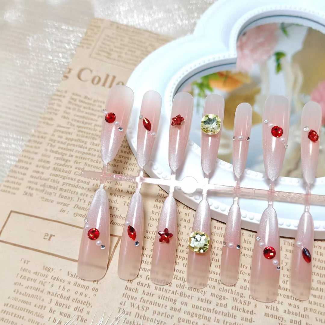 Artificial nails with sparkling 3D decorations Stornfield