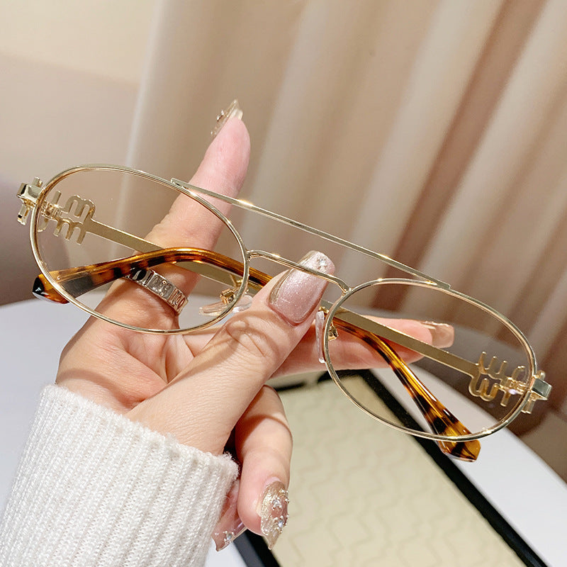 Women’s fashionable glasses with elegant metal frame and unique design Stornfield
