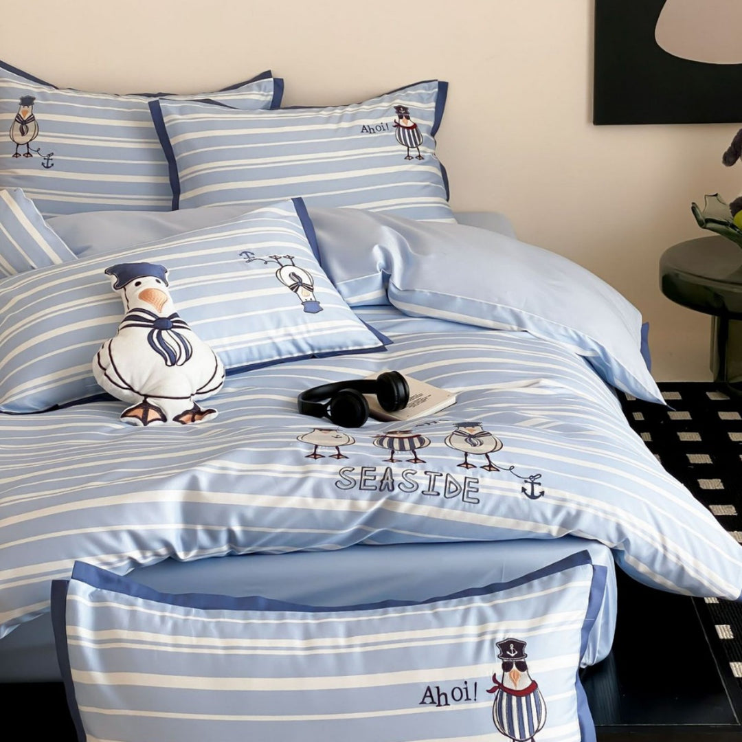 Striped bedding set with maritime seagull embroidery