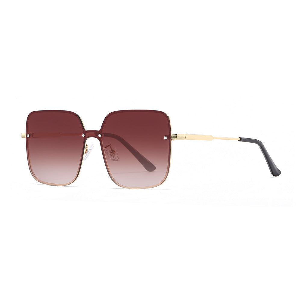 Women's sunglasses in an eccentric square design with a high-quality metal frame Stornfield