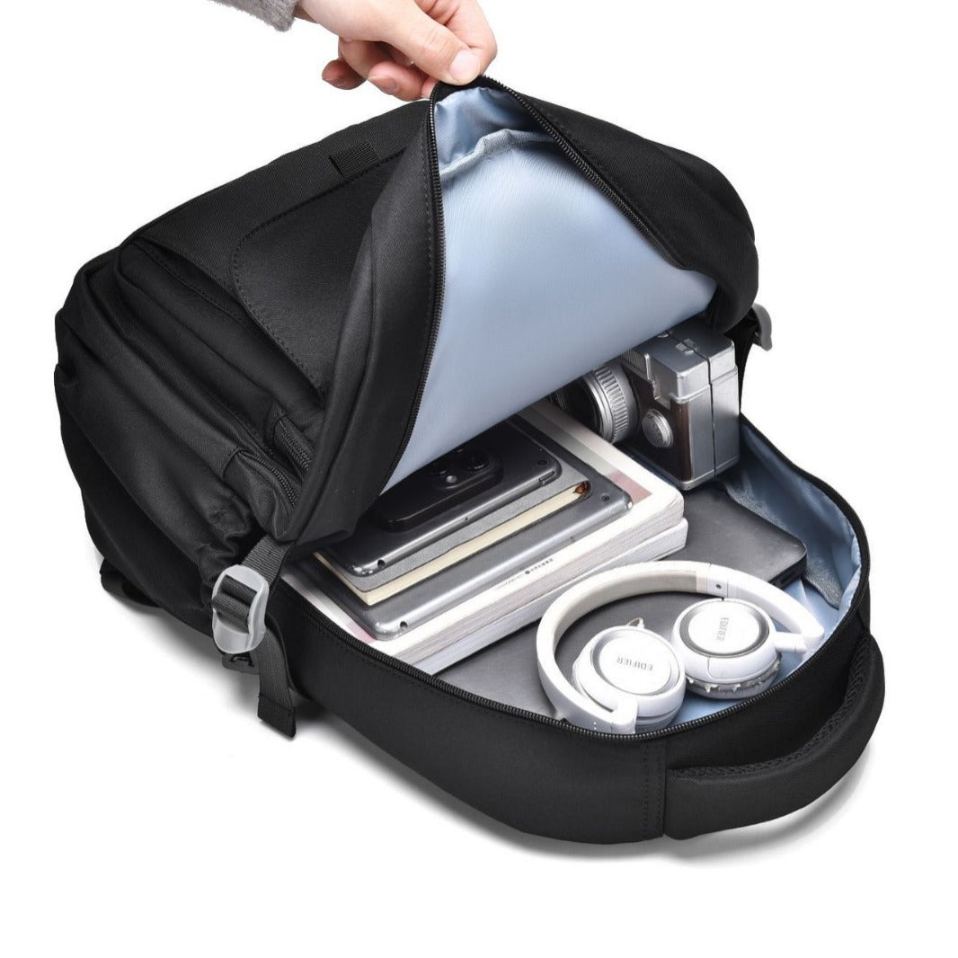 Multi-Functional Casual Backpack with Ergonomic Design Stornfield
