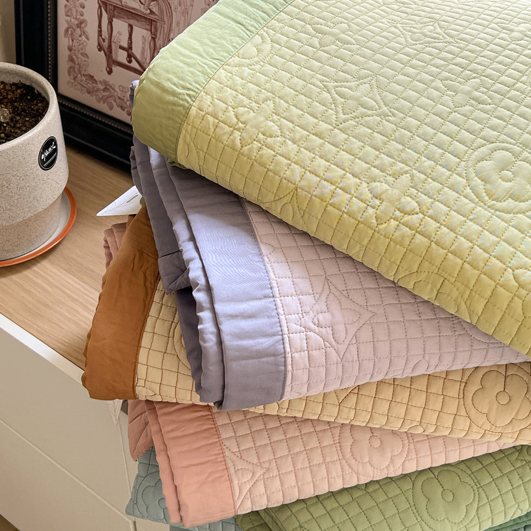 Quilted Reversible Bedspread and Pillow Shams Set with Textured Geometric Motif