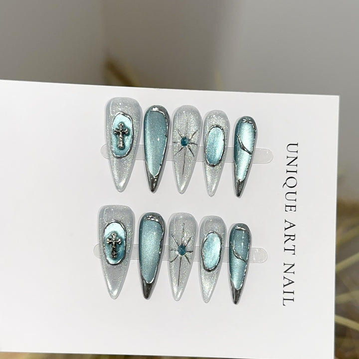 Artistic Themed Press-On Nail Set with Unique Designs
