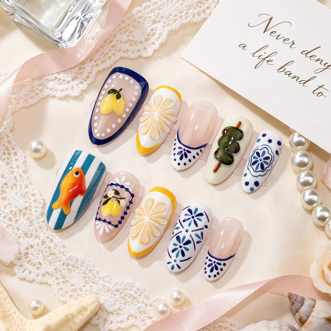 Decorative Themed Press-On Nails