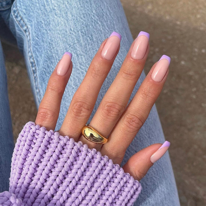 Artful nail extensions with an elegant leaf pattern Stornfield