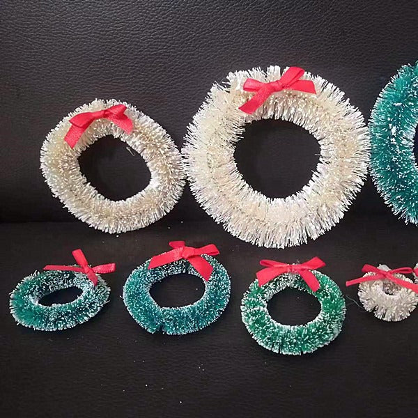 Decorative Tinsel Wreath Set Stornfield