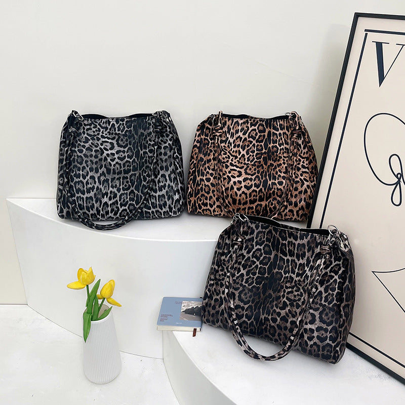 WoPremium Animal Print Shoulder Bag Stornfield