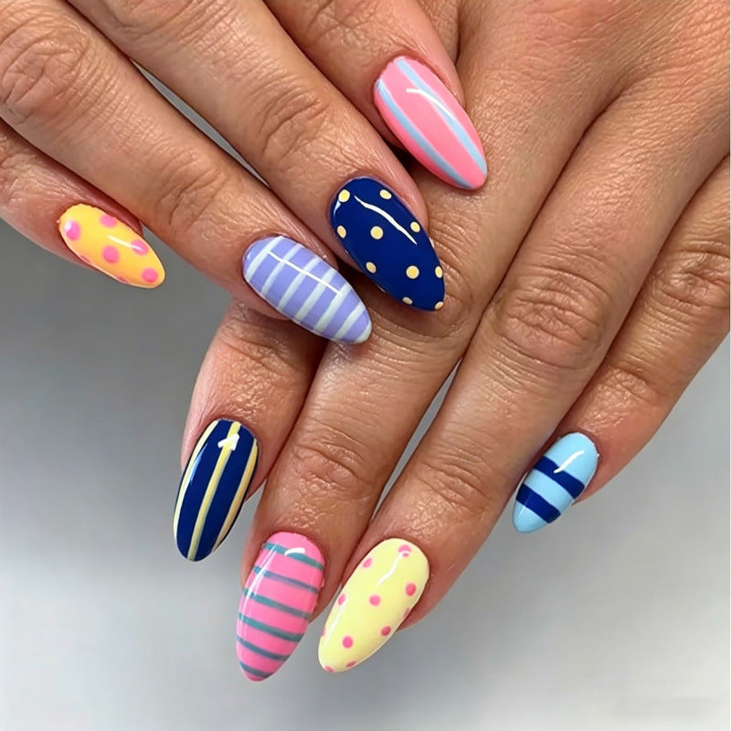 Creative Patterned Press-On Nail Art Set