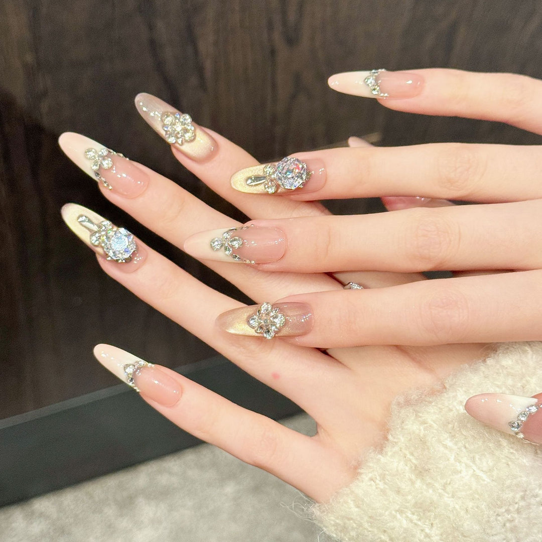 Luxurious Rhinestone-Accented Press-On Nail Set
