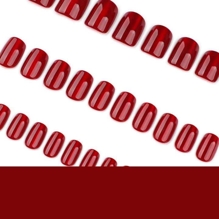 Artificial nail art with high-gloss finish Stornfield